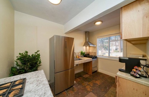 South Lake Tahoe Hotel | MML Queen ADA (Multi- Listings)