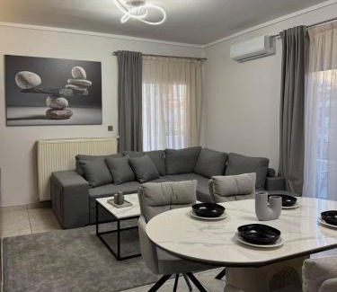 Neoi Epivates Apartment | Mnēmes Apartment