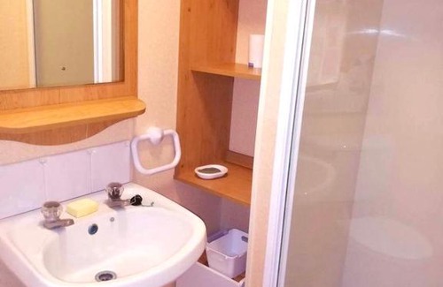 Pont-Aven House | MOBIL HOME 3 CHAMBRES - DOMAINE DE KERLANN (Pont-Aven) CAMPING 4 - WIFI INCLUE