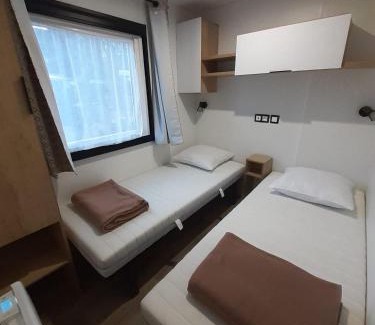 La Cote Radieuse Other | Mobil home Canet Roussillon 4 étoiles le Mar Estang 8 pers
