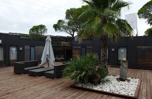 Frejus Port RV Rental | Mobil Home climatisé avec terrasse - Camping de luxe