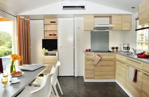 Ouistreham House | Mobil-home | Comfort XL | 2 Ch. | 4 pers. | Raised terrace | A/C | TV