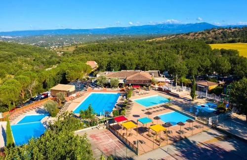 Lagorce House | Mobil-home | Comfort XL | 3 Bedrooms | 6 sleeps | Raised terrace | A/C