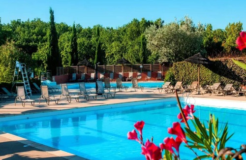 Lagorce House | Mobil-home | Comfort XL | 3 Bedrooms | 6 sleeps | Raised terrace | A/C