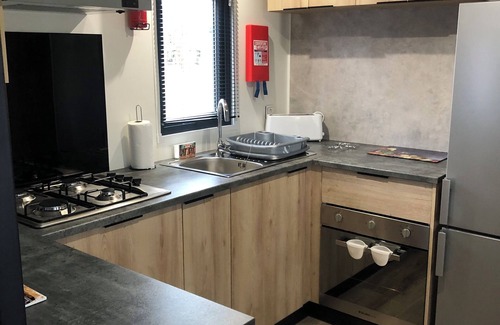Saint-Julien-en-Born House | Mobil Home de Luxe A L'ombre des Pins 40