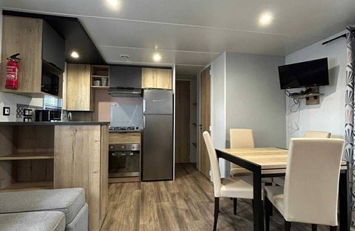 Saint-Julien-en-Born House | Mobil-home 8 persons BORA-BORA 3ch 1sdb any comfort in camping 4 stars
