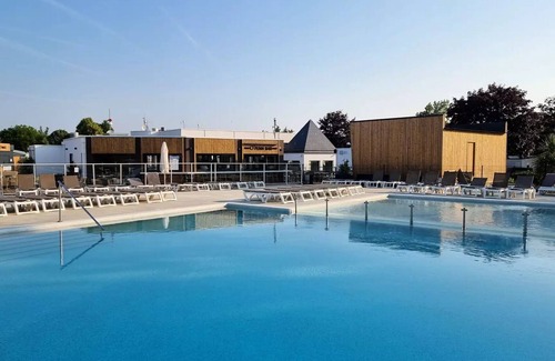 Carnac House | Mobil-home | Premium | 2 Bedrooms | 4 persons | Raised terrace | A/C | TV