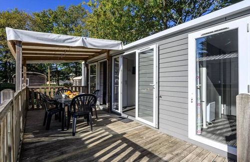 Carnac House | Mobil-home | Ultimate | 2 Ch. | 4 pers. | Raised terrace | A/C | TV
