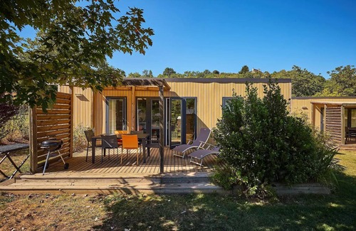 Domme House | Mobil-home | Ultimate | 3 Ch. | 6 pers. | Terrace Lounge | A/C | TV