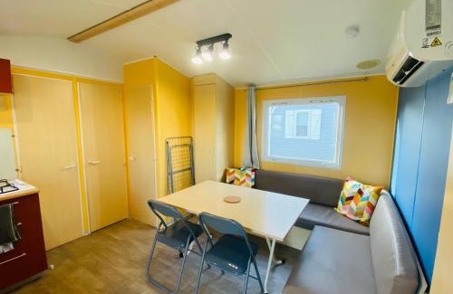 La Boissiere-de-Montaigu Apartment | Mobile home 6 personnes Climatisé proche Puy du fou Clisson 800FA