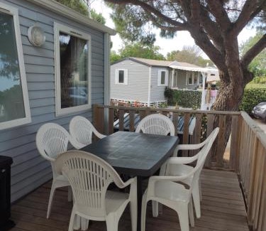 Port-la-Nouvelle Apartment | Mobilhome climatisé et ombragé