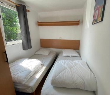 Saint-Denis-d'Oleron Other | Mobilhome sur terrain privé dans résidence les tamarins