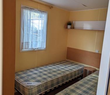 Le Castellet Other | Mobilhome tout confort dans domaine boisé