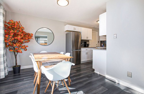 Wheat Ridge House | Mod Rustic Stay in Wheat Ridge with Hot Tub, Fast WiFi, AC