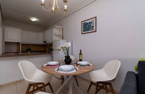 Chayofa Apartment | Modern 1 apartment with communal pool