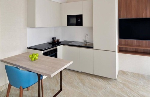 Downtown Dubai Apartment | Modern 1 Bedroom w/Burj Khalifa View Downtown