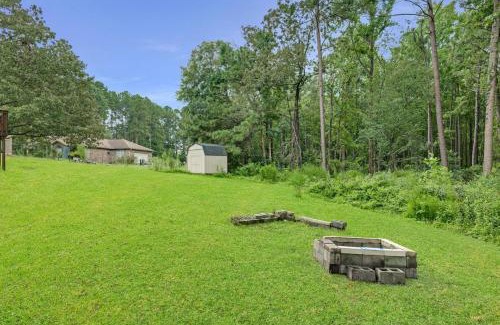 Peach Orchard Cabin | Modern 1- Queen Bed On Quiet Block
