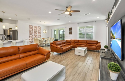 Kissimmee Villa | Modern 10 Bedroom Home - Only Minutes from Disney!