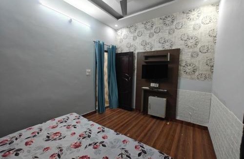 Kharar Apartment | Modern 1BHK Stay in Kharar