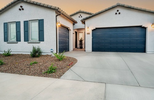 Goodyear House | Modern 1BR/1BA Casita w/Private Yard, Garage & Fast WiFi – Utilities Included