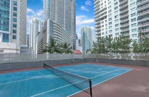 Brickell Apartment | Modern 1BR Apartment in Brickell, Central w Sea View
