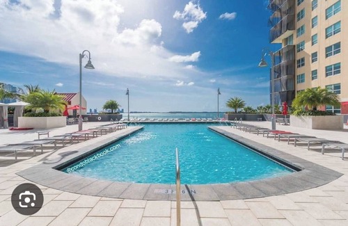 Brickell Apartment | Modern 1BR Apartment in Brickell, Central w Sea View
