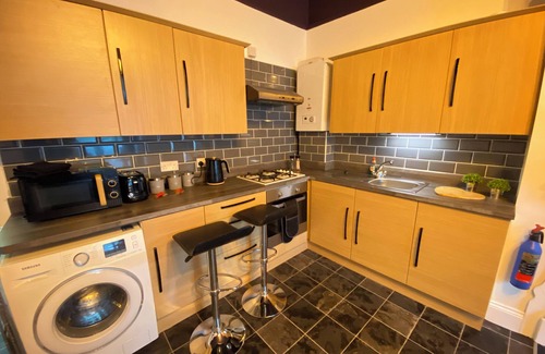 Birmingham Apartment | Modern 1BR Apt w/WIFI, TV & Washer in Birmingham