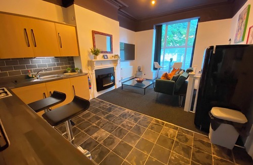 Birmingham Apartment | Modern 1BR Apt w/WIFI, TV & Washer in Birmingham