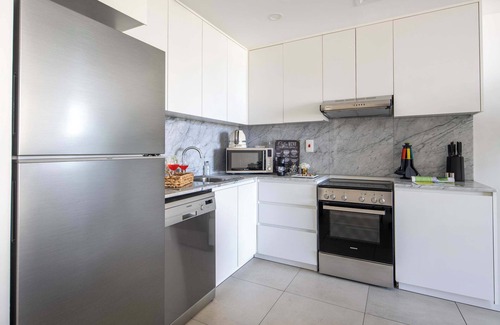 Umm Suqeim 3 Apartment | Modern 1BR in Lamtara 3 with Community Views!
