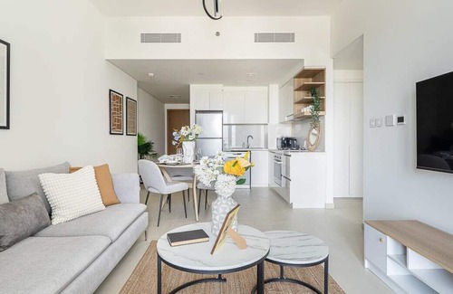 Za'abeel 2 Apartment | Modern 1BR Minutes Away to Burj Khalifa!