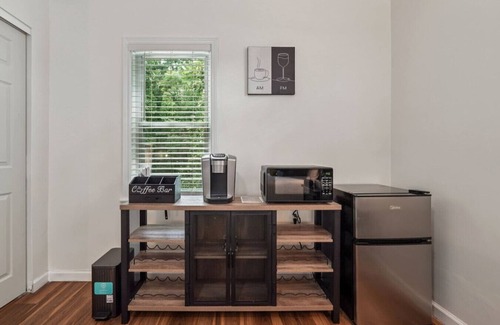 Atlanta House | Modern 1BR Near ATL Airport, Golf & Nature Reserve