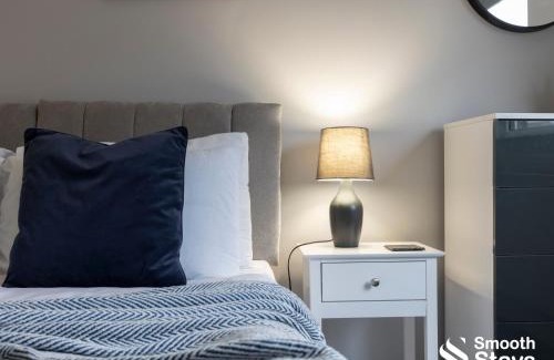 Preston Apartment | Modern 2 Bed Apartment By Smooth Stays Short Lets & Serviced Accommodation Preston With Parking Near Train Station