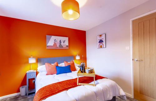 Newark upon Trent House | Modern 2-Bed Home with Free Parking Near Peak District