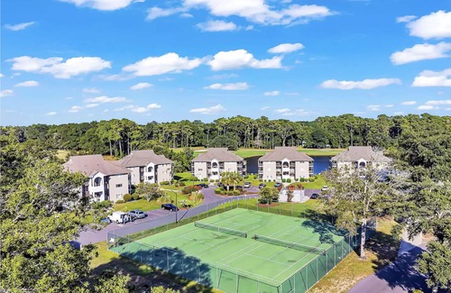 Sea Trail Condo | Modern 2 bedroom/2 bath Condo 3 miles from Sunset Beach
