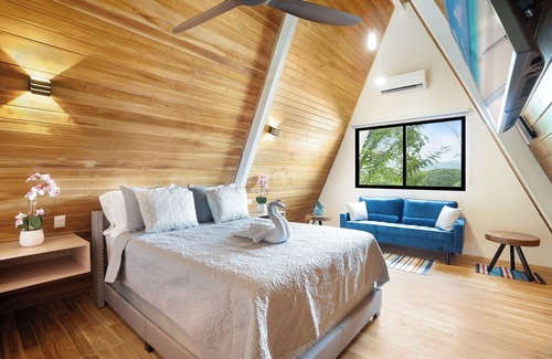 Potrero Hotel | Modern 2 Bedroom A-Frame w/Loft - Wi-Fi, A/C, Kitchen, Near Beach, Gameroom