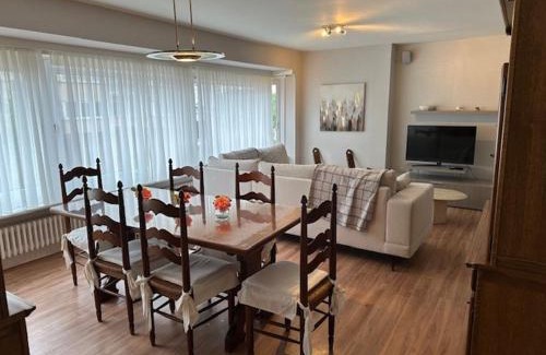 Blankenberge Apartment | Modern 2-bedroom apartment within walking distance of the city centre and the beach T209