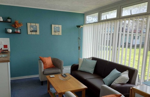 Cromer Ski Chalet | Modern 2-bedroom holiday chalet, close to amenities and seaside