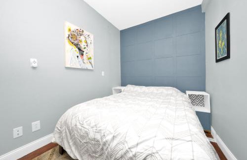 Avondale Apartment | Modern 2 Bedroom in Avondale