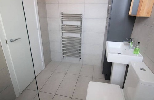 Southport House | Modern 2 Bedroom Town Centre Apartment