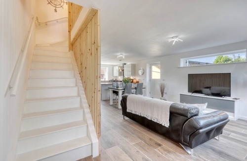 Wells-next-the-Sea House | Modern 2 storey Holiday let within easy reach of the Town centre.