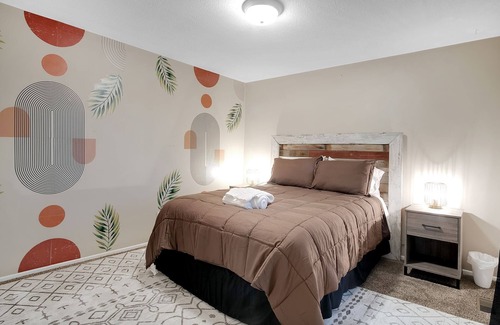 Salt Lake City House | Modern 2BR Condo in Ski Town Center-Access it all