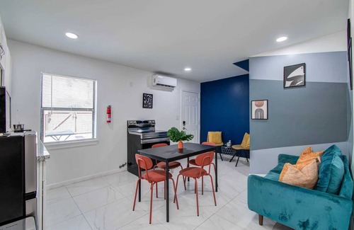 Greater East End Apartment | Modern 2BR Houston Stay | Central & Cozy