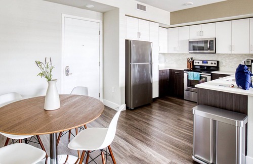 Centerville Apartment | Modern 2BR in Fremont, Pool, Gym + Parking