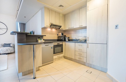 Trade Center Apartment | Modern 2BR in Sky Gardens DIFC by Deluxe Holiday Homes