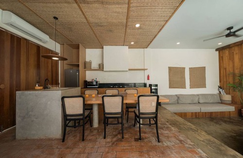 Seminyak House | Modern 2BR Villa Rooftop & Pool