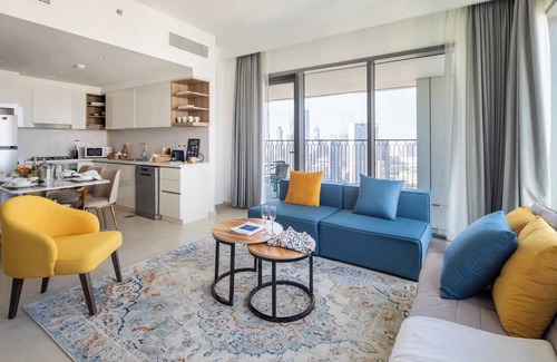 Za'abeel 2 Apartment | Modern 2BR w/City Views in Downtown Dubai!