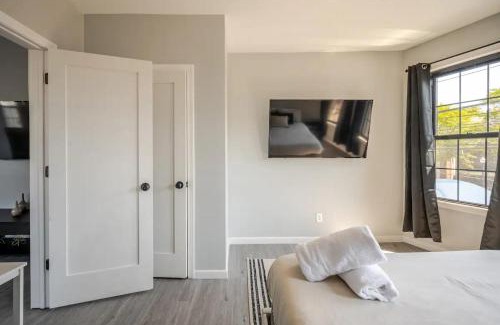 Black Rock Historic District Apartment | Modern 3-Bdrm Apt in Black Rock