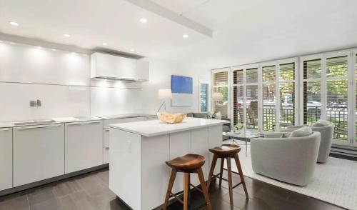 Aspen Apartment | Modern 3 Bed Condo with Mountain Views