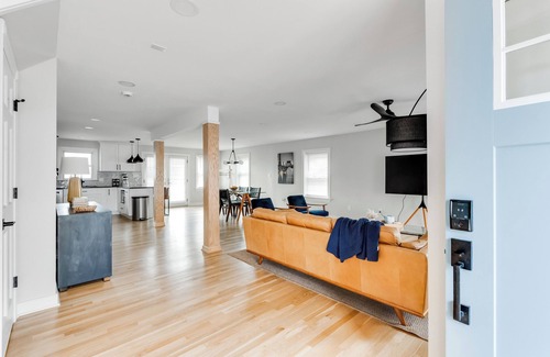 Carver House | Modern 3-bedroom 3 bathroom Retreat