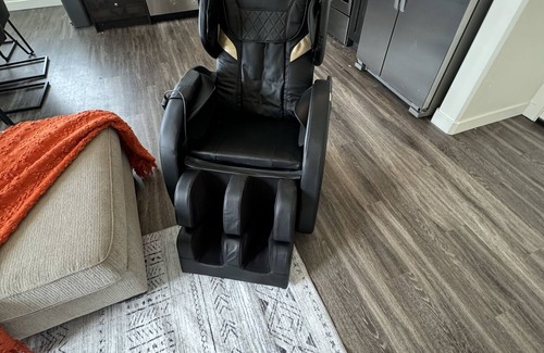 Clearfield Apartment | Modern 3 bedroom apartment with massage chair! Minutes to Hill Air Force Base!